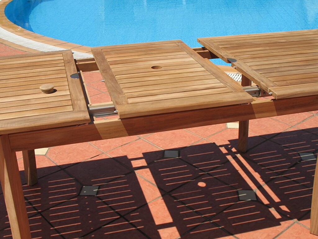 pebble-lane-teak-table-details